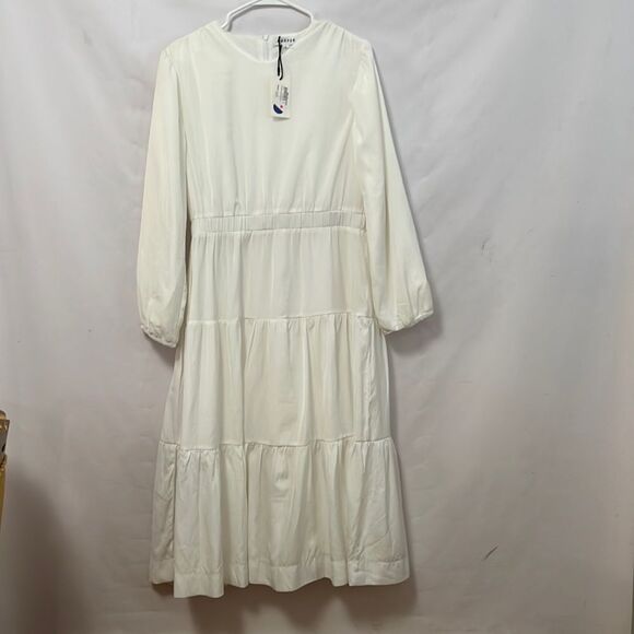 Harper Dresses & Skirts - NWT HARPER TIERED WHITE V NECK DRESS SIZE‎ L